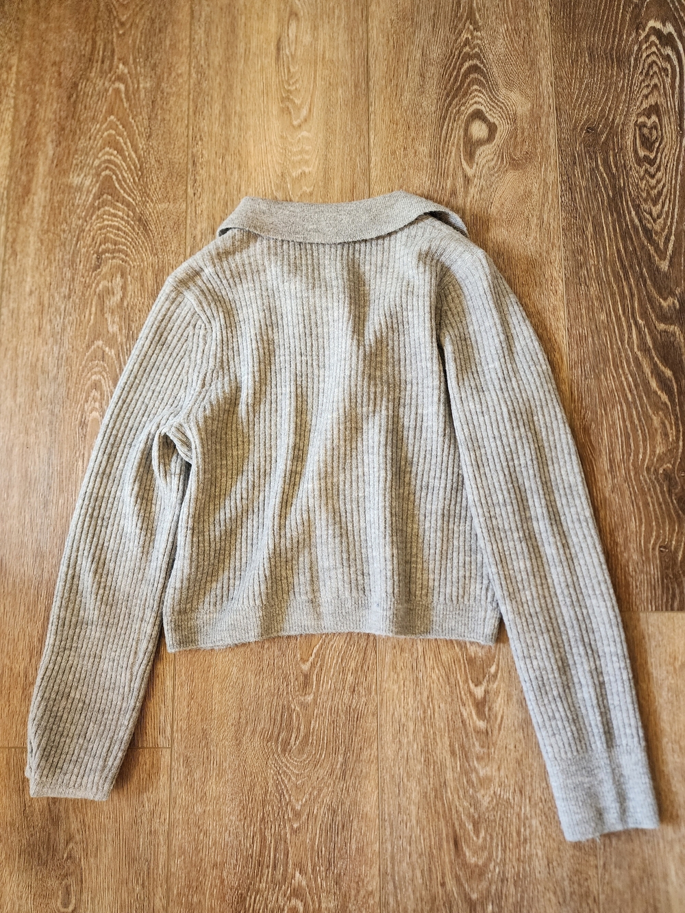 GAP Light Gray Ribbed Collared Button-Up Cardigan - Picture 4 of 4